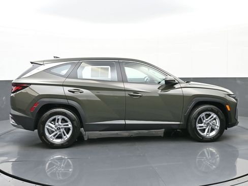 Certified 2026 Hyundai Tucson SE image 3