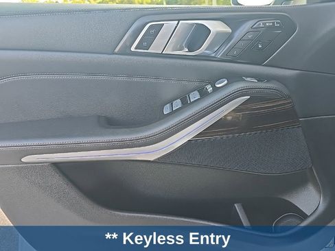 Used 2023 BMW X7 xDrive40i image 15