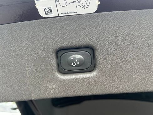 Used 2020 Lincoln Nautilus Reserve AWD/4WD image 19