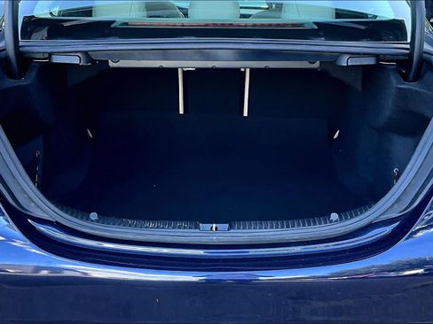 Used 2019 Mercedes-Benz C 300 4MATIC Sedan image 31
