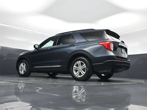 Certified 2023 Ford Explorer XLT RWD image 48