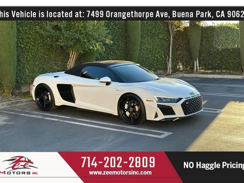 Used 2020 Audi R8 V10 w/ 20" Wheel Package image 4