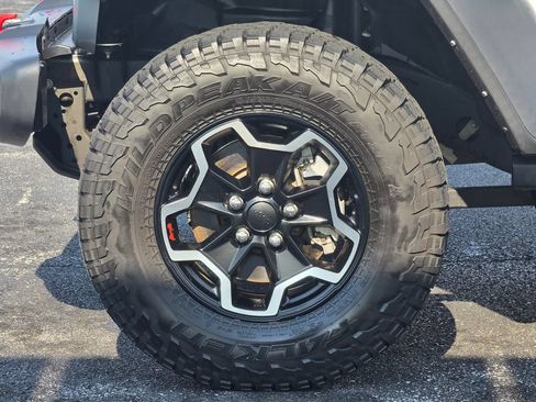 Used 2022 Jeep Wrangler Unlimited Rubicon w/ Steel Bumper Group AWD/4WD image 9