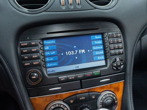 Used 2008 Mercedes-Benz SL 55 AMG image 35