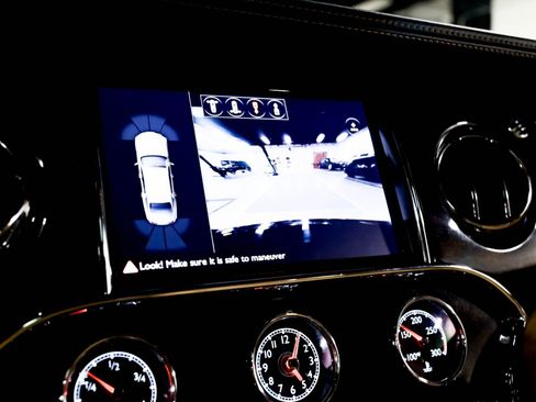 Used 2017 Bentley Mulsanne RWD image 34
