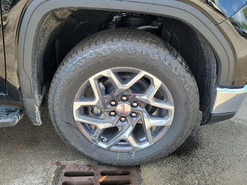 New 2026 GMC Sierra 1500 SLT w/ SLT Premium Plus Package image 4