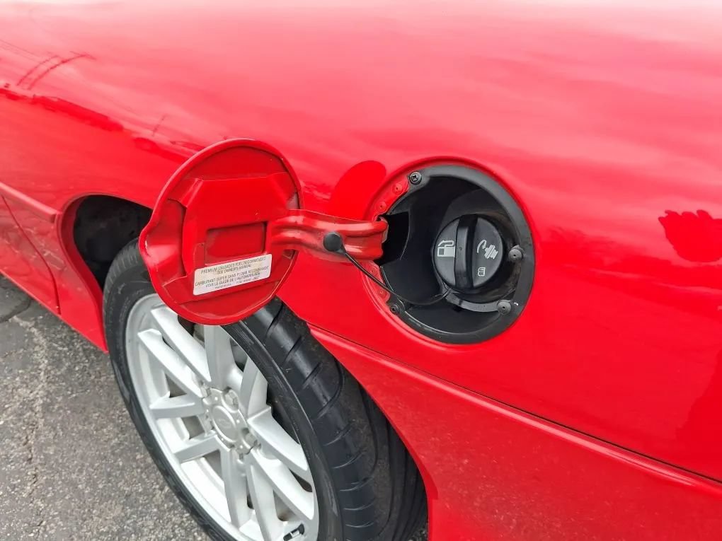 Used 2002 Chevrolet Camaro Z28 w/ SS Performance/Appearance Pkg RWD image 11