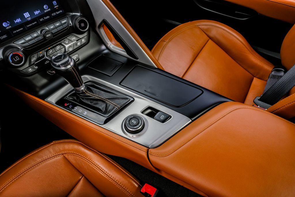 Used 2018 Chevrolet Corvette Stingray Convertible Z51 2LT RWD image 29
