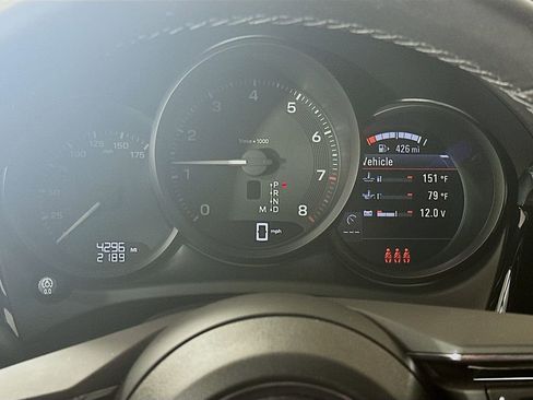 Certified 2026 Porsche Macan AWD/4WD image 13