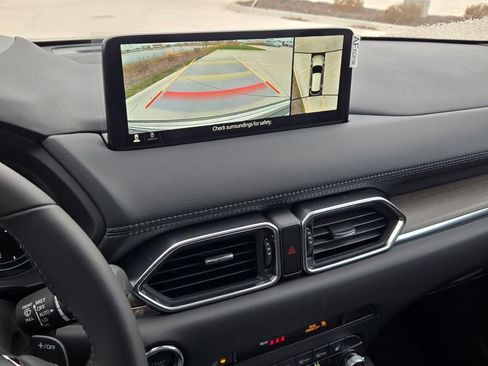 New 2025 MAZDA CX-5 Signature image 30