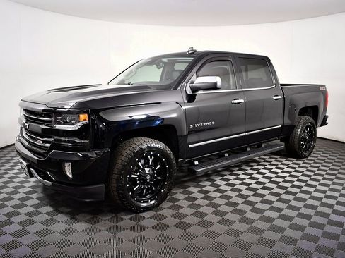 Used 2017 Chevrolet Silverado 1500 LTZ Z71 w/ LTZ Plus Package image 2
