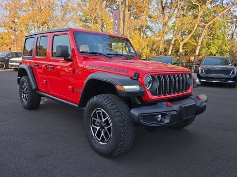 Used 2024 Jeep Wrangler Rubicon image 7