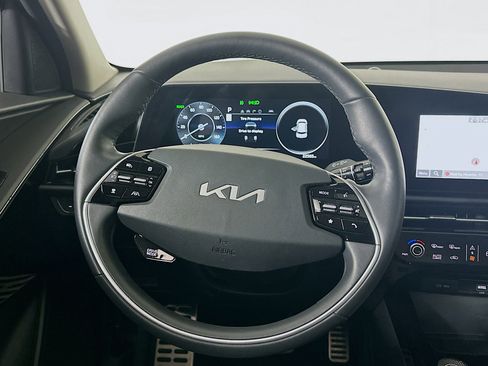 Used 2023 Kia Niro Wave image 18