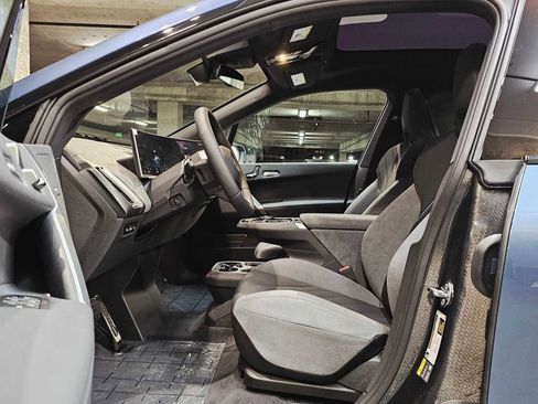 New 2026 BMW iX xDrive45 w/ M Sport Package image 23