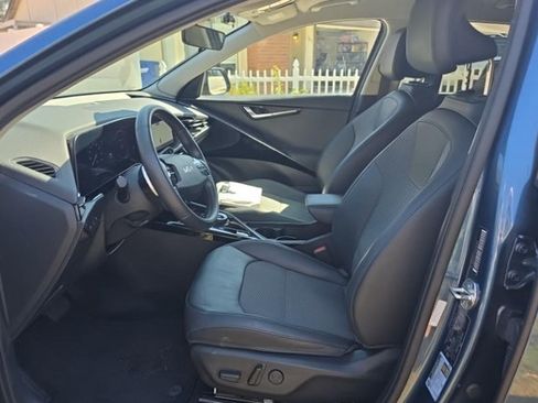 Used 2023 Kia Niro Wind FWD image 8