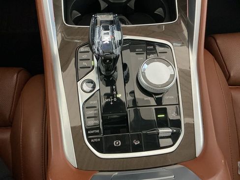 Used 2023 BMW X6 xDrive40i w/ Executive Package image 14