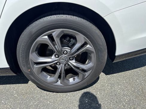 Used 2025 Honda Accord EX-L image 10
