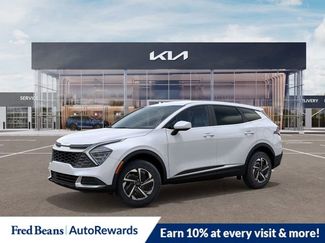 New 2025 Kia Sportage LX video 3