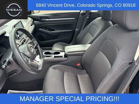 Used 2023 Nissan Altima 2.5 SV FWD image 17