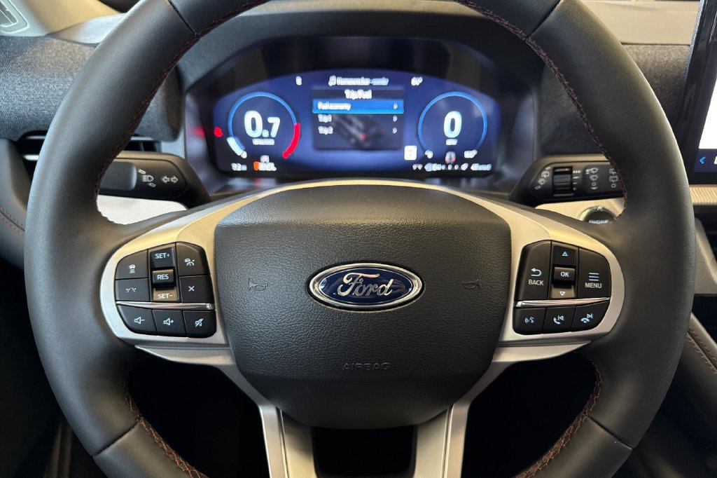 New 2026 Ford Explorer Active w/ Active Comfort Package AWD/4WD image 25