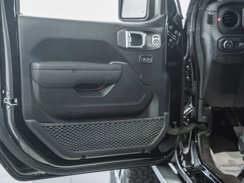 New 2026 Jeep Wrangler Unlimited Rubicon AWD/4WD image 39