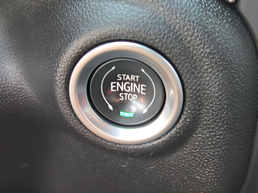 Certified 2022 Chevrolet Silverado 1500 LT AWD/4WD image 33