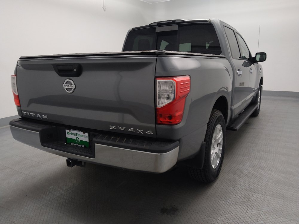 Used 2017 Nissan Titan SV AWD/4WD image 7