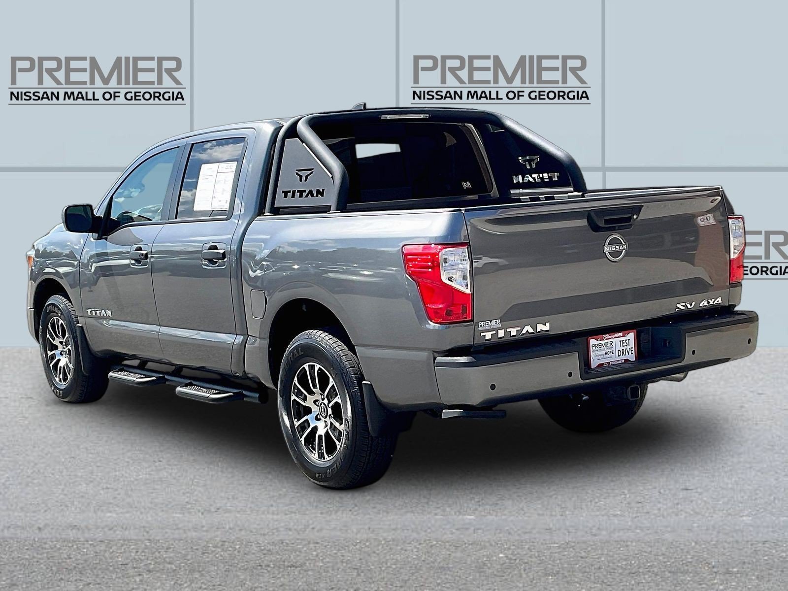 Certified 2024 Nissan Titan SV w/ SV Convenience Package AWD/4WD image 5