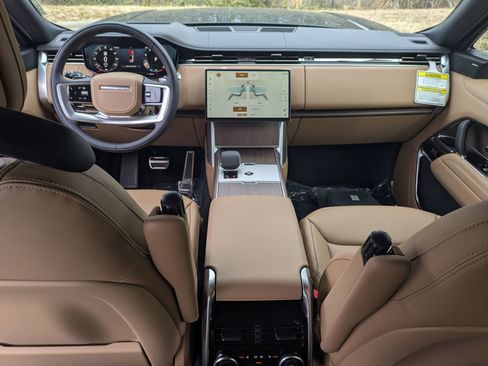New 2026 Land Rover Range Rover Long Wheelbase SE image 24