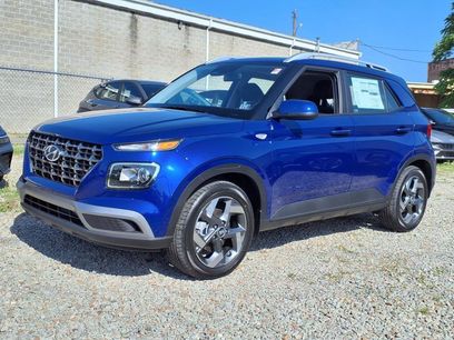 New 2025 Hyundai Venue SEL