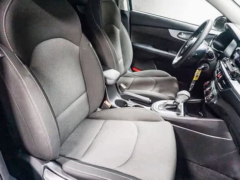 Used 2023 Kia Forte LXS image 16