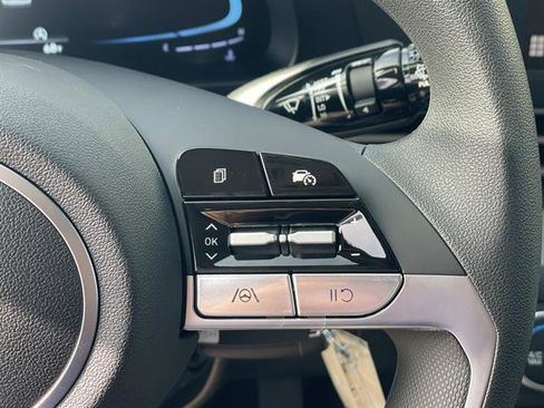 New 2026 Hyundai Elantra SE FWD image 10