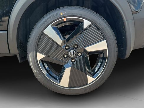 New 2026 Nissan Kicks SR w/ Cold Weather Package image 34