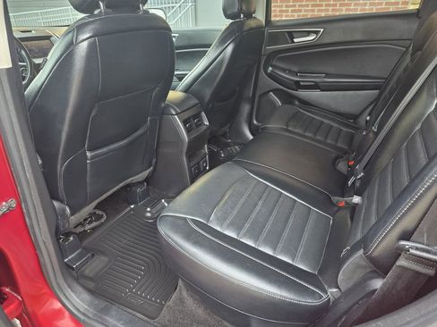 Used 2015 Ford Edge SEL w/ Equipment Group 201A FWD image 19