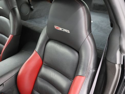 Used 2007 Chevrolet Corvette Z06 w/ Preferred Equipment Group RWD image 35