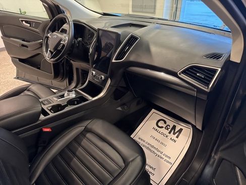 Used 2022 Ford Edge SEL w/ Convenience Package image 13
