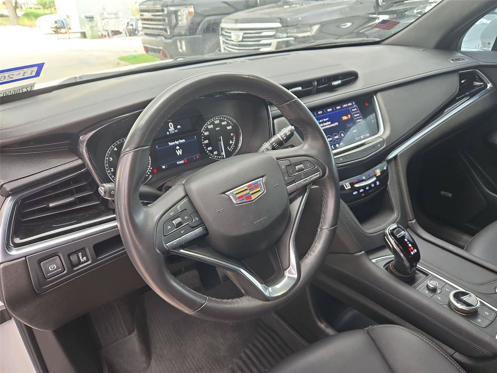Used 2023 Cadillac XT6 Luxury FWD image 10