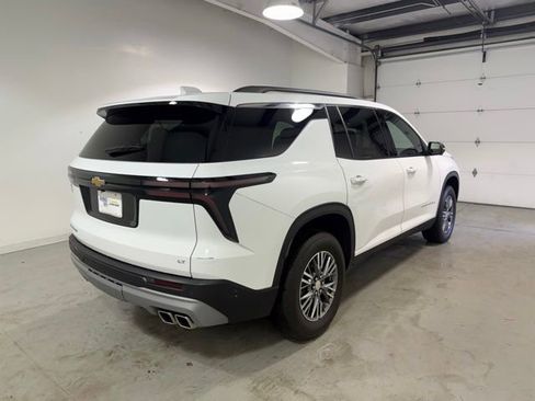 Certified 2024 Chevrolet Traverse LT FWD image 7