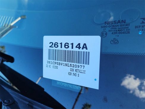 Used 2022 Nissan Kicks S image 30