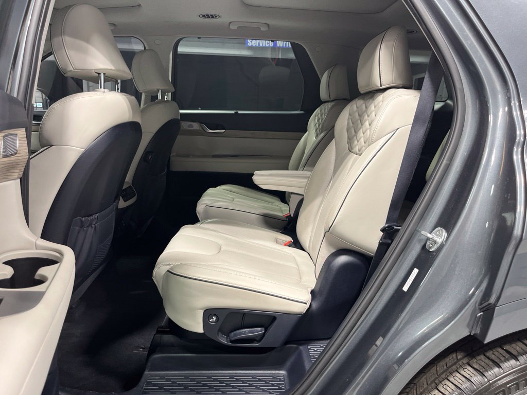 Used 2022 Hyundai Palisade Limited w/ Cargo Package AWD/4WD image 38