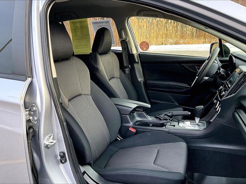 Used 2023 Subaru Crosstrek 2.0i image 7