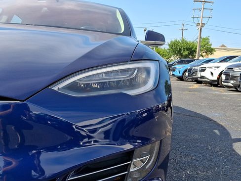 Used 2017 Tesla Model S 90D AWD/4WD image 10