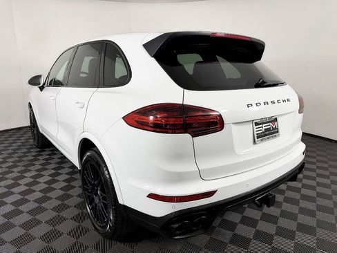 Used 2017 Porsche Cayenne Platinum Edition AWD/4WD image 15