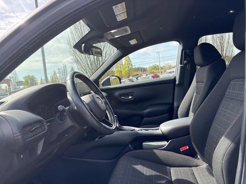 Used 2024 Honda HR-V Sport image 12
