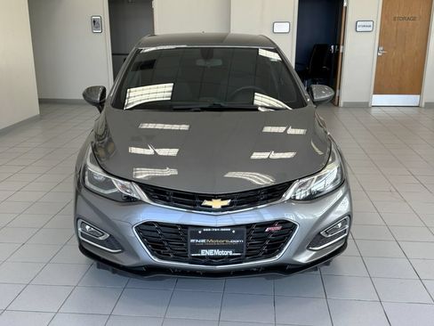 Used 2018 Chevrolet Cruze LT w/ RS Package FWD image 5