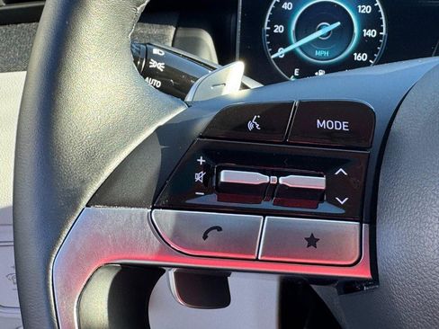 Used 2024 Hyundai Tucson Limited image 17