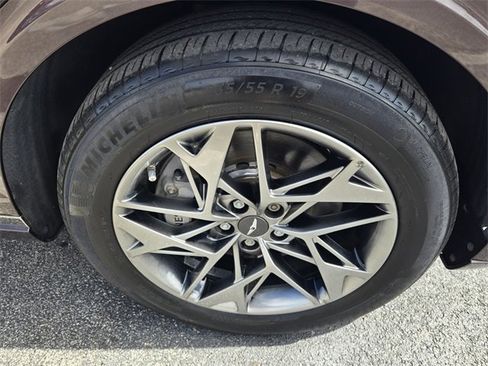 Used 2023 Genesis GV70 2.5T w/ Select Package image 17