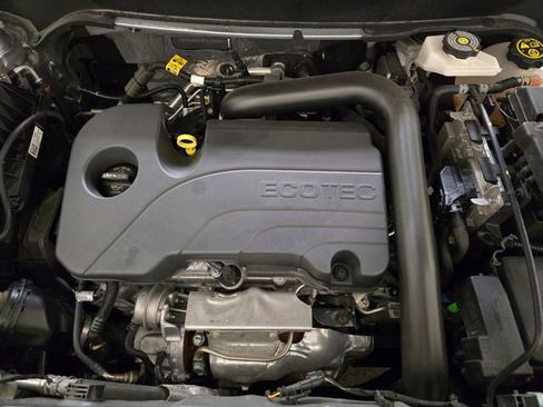 Used 2023 Chevrolet Equinox RS image 12