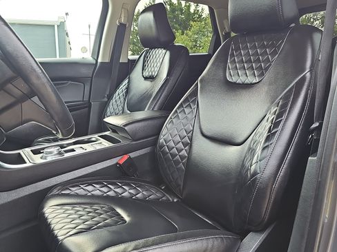 Used 2024 Ford Edge Titanium AWD/4WD image 22