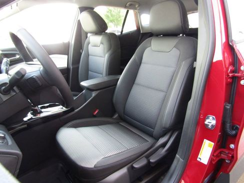 New 2026 Chevrolet Trax LT FWD image 17